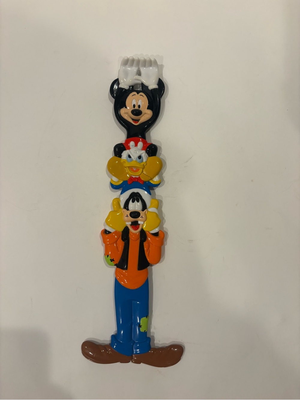 Walt Disney World Mickey Donald and Goofy Back Scratcher